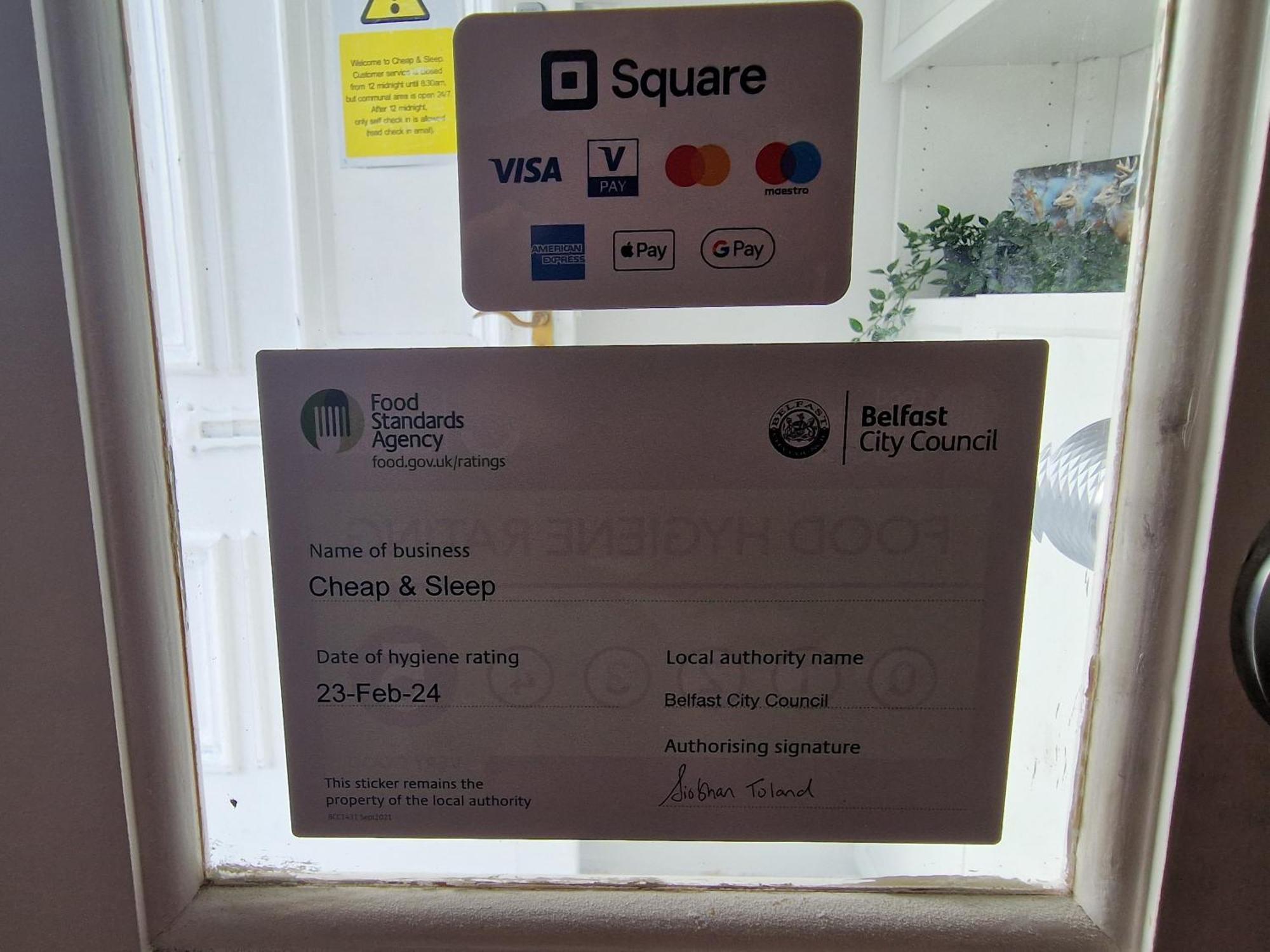 הוסטל Aunty Katie'S House, Ni Tourist Board Certified & Located On The Main Oldpark Road To Belfast, With Free Continental Breakfast & Free Ultra Fast Sky Internet, Free Sky Sports & Free Sky Cinema, Self-Check In After 10Pm Gmt מראה חיצוני תמונה