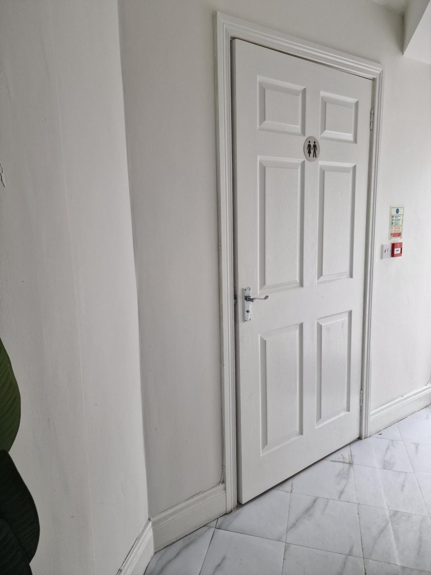 הוסטל Aunty Katie'S House, Ni Tourist Board Certified & Located On The Main Oldpark Road To Belfast, With Free Continental Breakfast & Free Ultra Fast Sky Internet, Free Sky Sports & Free Sky Cinema, Self-Check In After 10Pm Gmt מראה חיצוני תמונה
